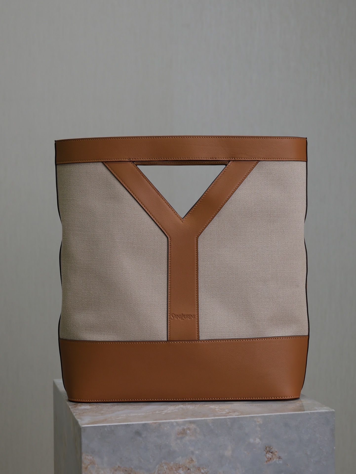 Yves Saint Laurent Y Tote  Bag In Cloth with leather