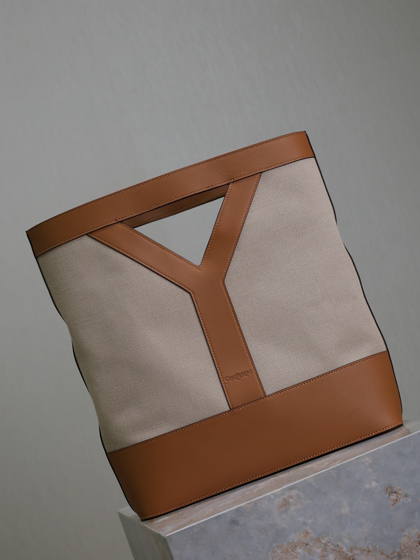 Yves Saint Laurent Y Tote  Bag In Cloth with leather